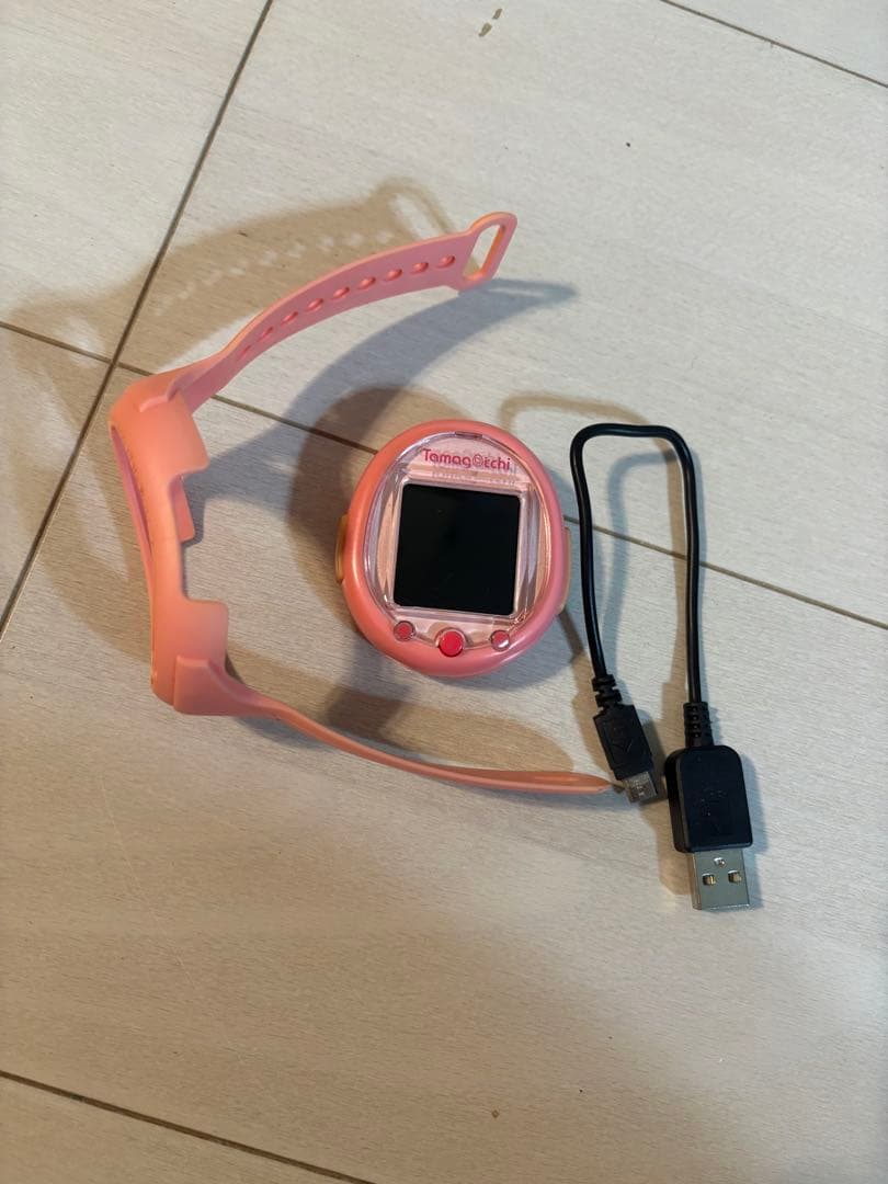 Tamagotchi smart たまごっちスマート コーラルピンク B98918