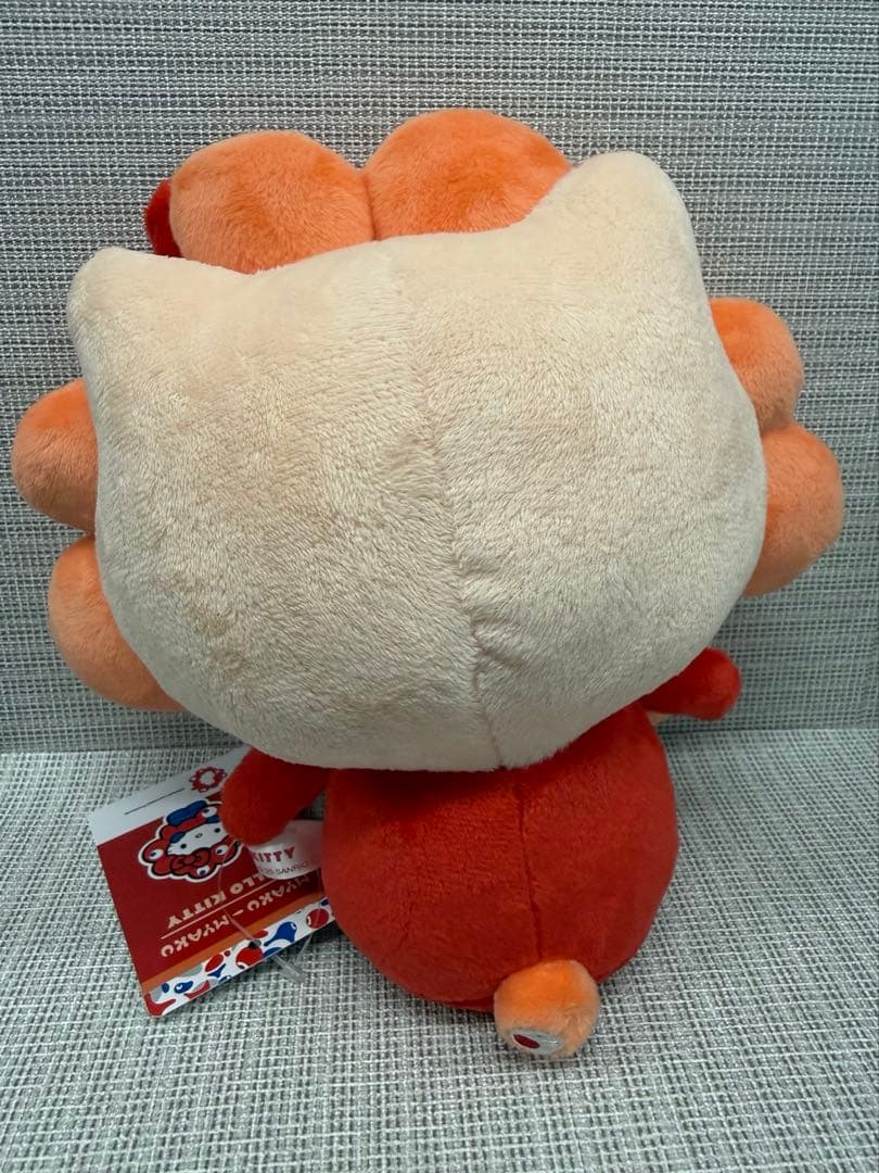 サンリオ　ミャクミャク　ハローキディ　ぬいぐるみMサイズ