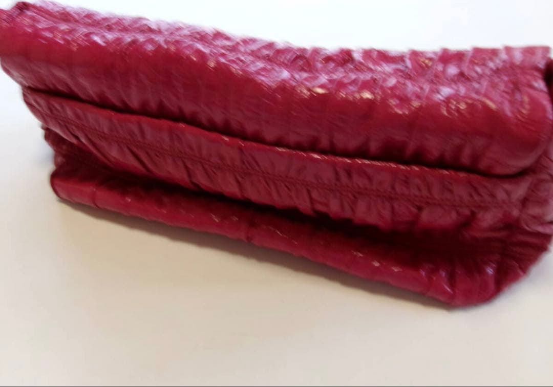 美品 プラPRADA パテントレザー プラスチックチェーン ショルダーバッグ