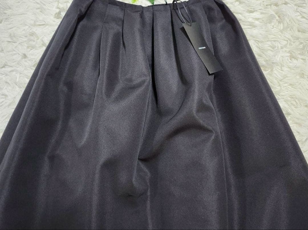 ヨーコチャン　タックスカート　バックファスナー　38　ブラック