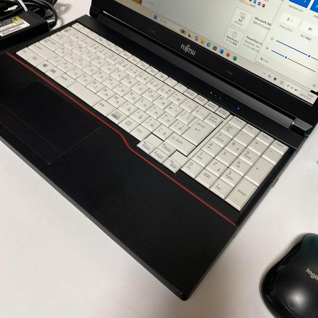 Windows11 オフィス付き Core i7 SSD 500GB 富士通PC - メルカリ