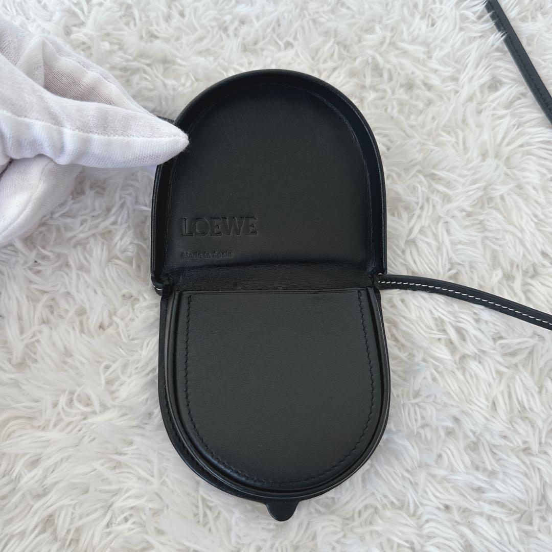 【希少】ロエべ ミニヒールポーチ ケース ショルダー スタッズ 箱あり