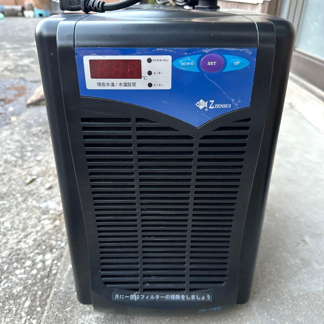 レイアウト済 ホワイト人工石 11個置ける ライブロック 30cm水槽用