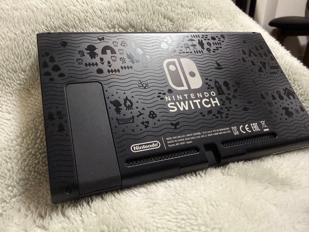 どうぶつの森テーマのNintendo Switch本体