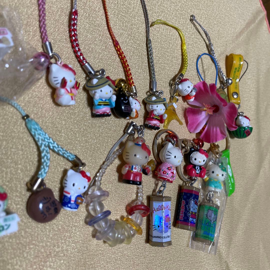 ハローキティ　ストラップ15個セット　根付　ご当地