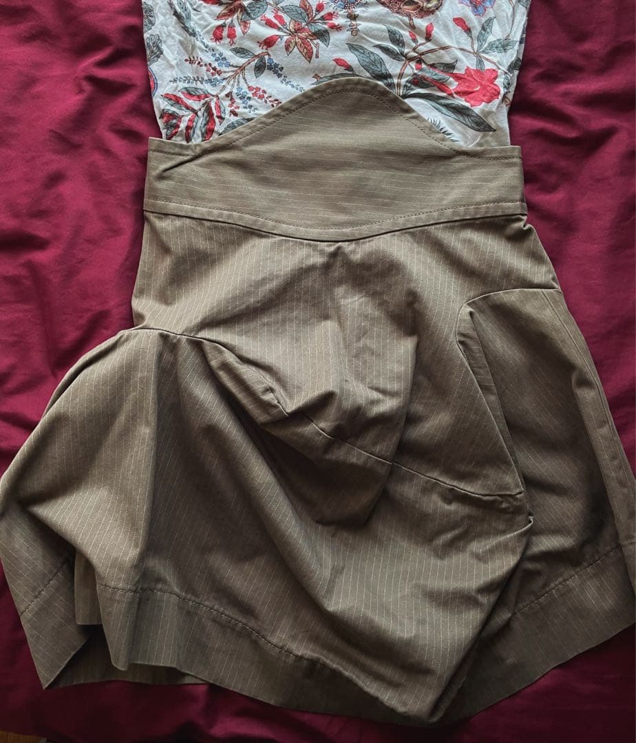 ヴィヴィアンウエストウッド アシメントリースカート