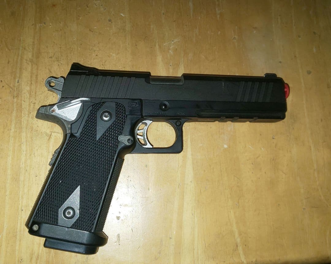 東京マルイ HI-CAPA E 電動ガンリポバッテリー仕様