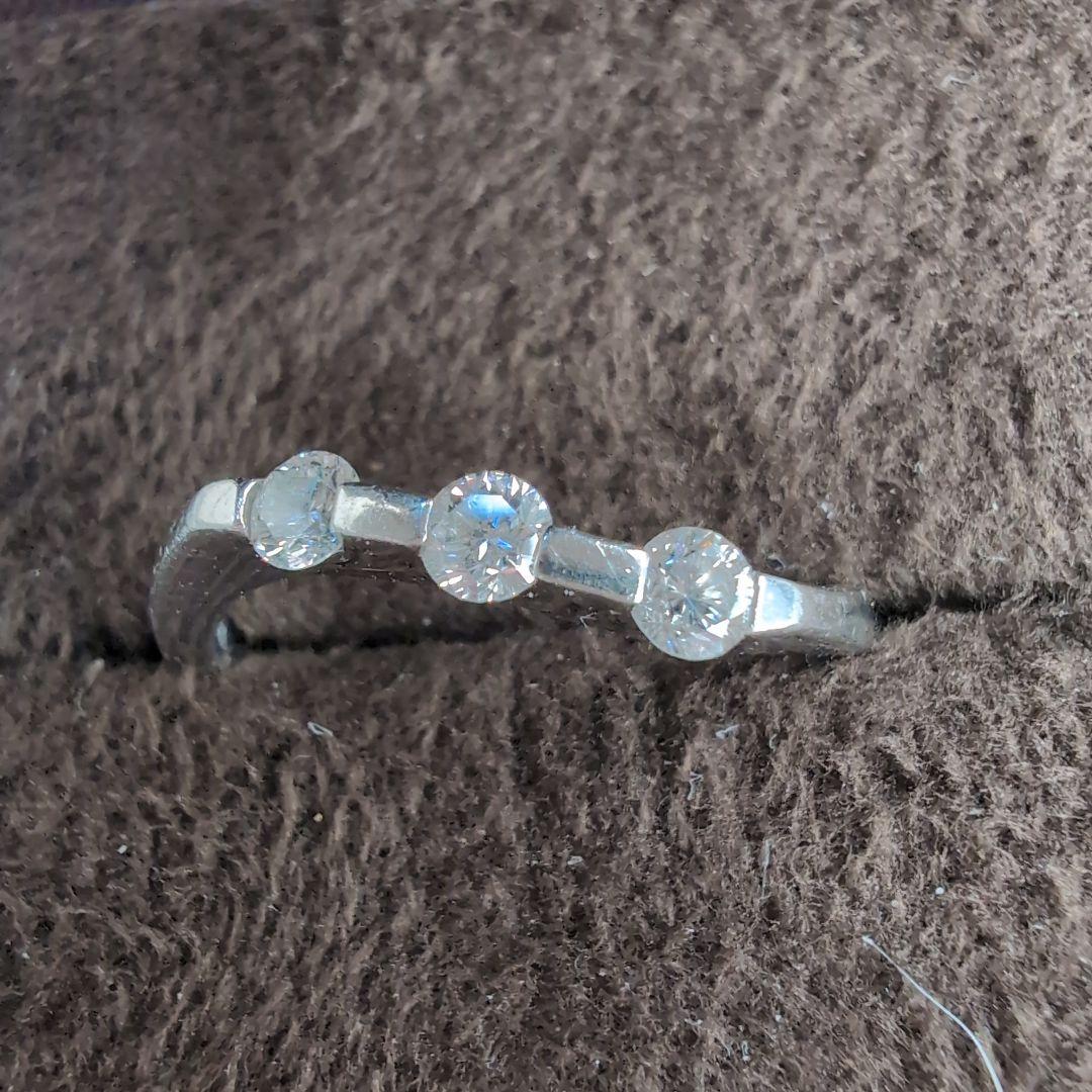 週末お値下げ　−素敵−　ダイヤリング0.25カラット