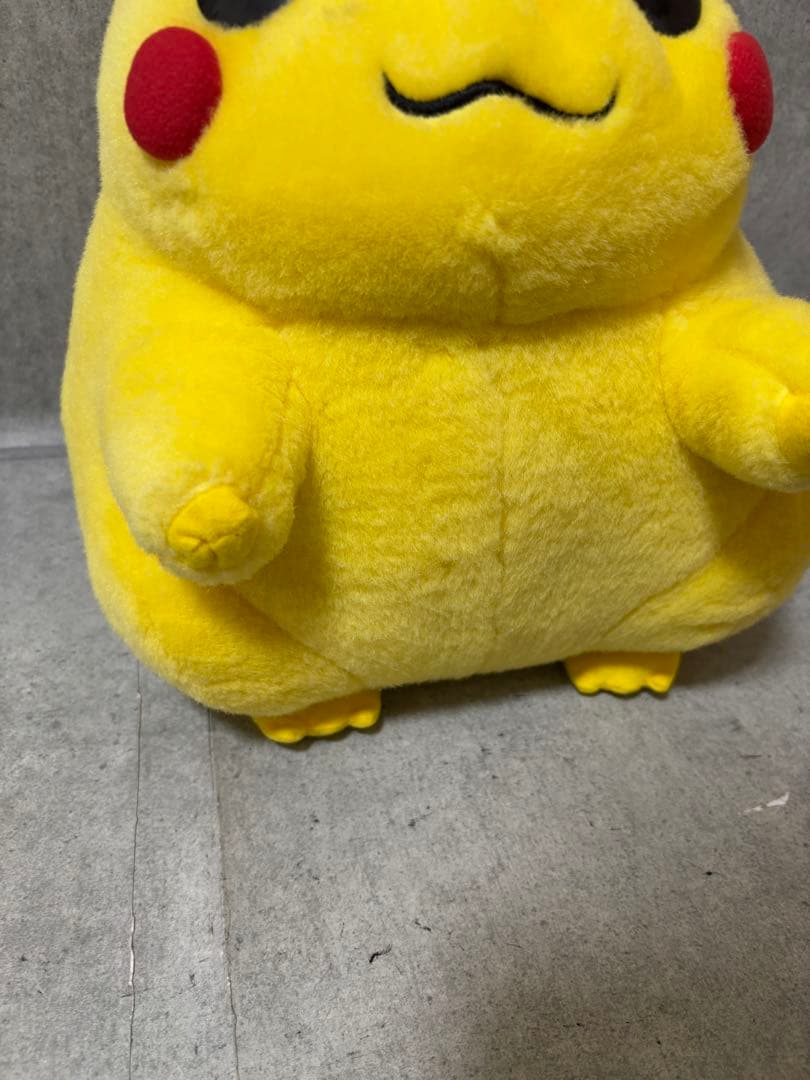 初期　TOMY ぬいぐるみ　ピカチュウ