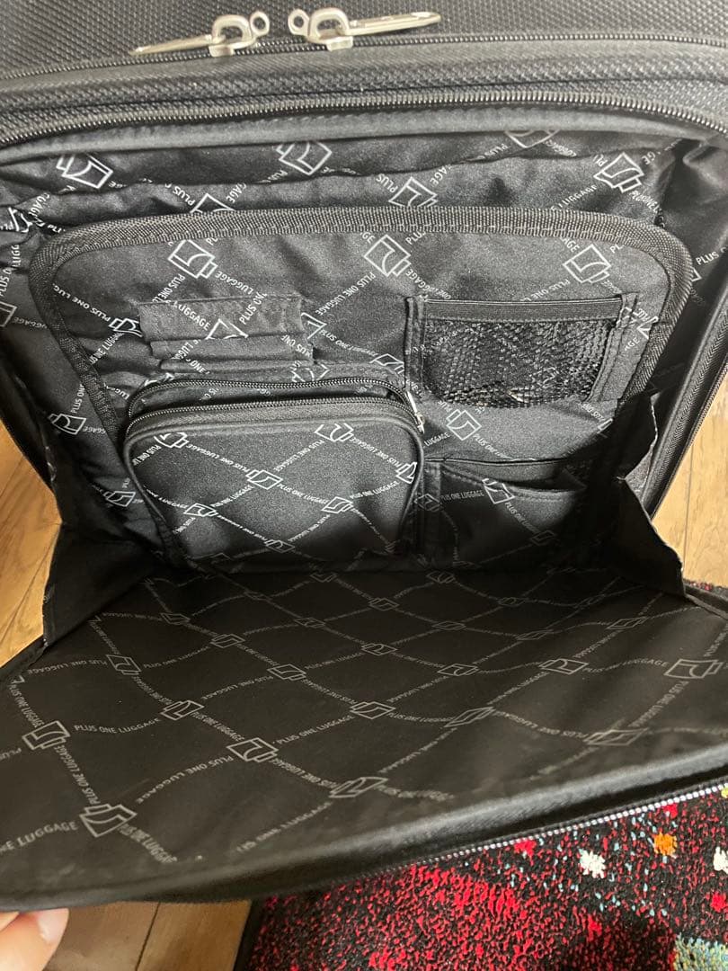 値下げしました】スーツケース プラスワンラゲージ黒 機内持込 35ℓ