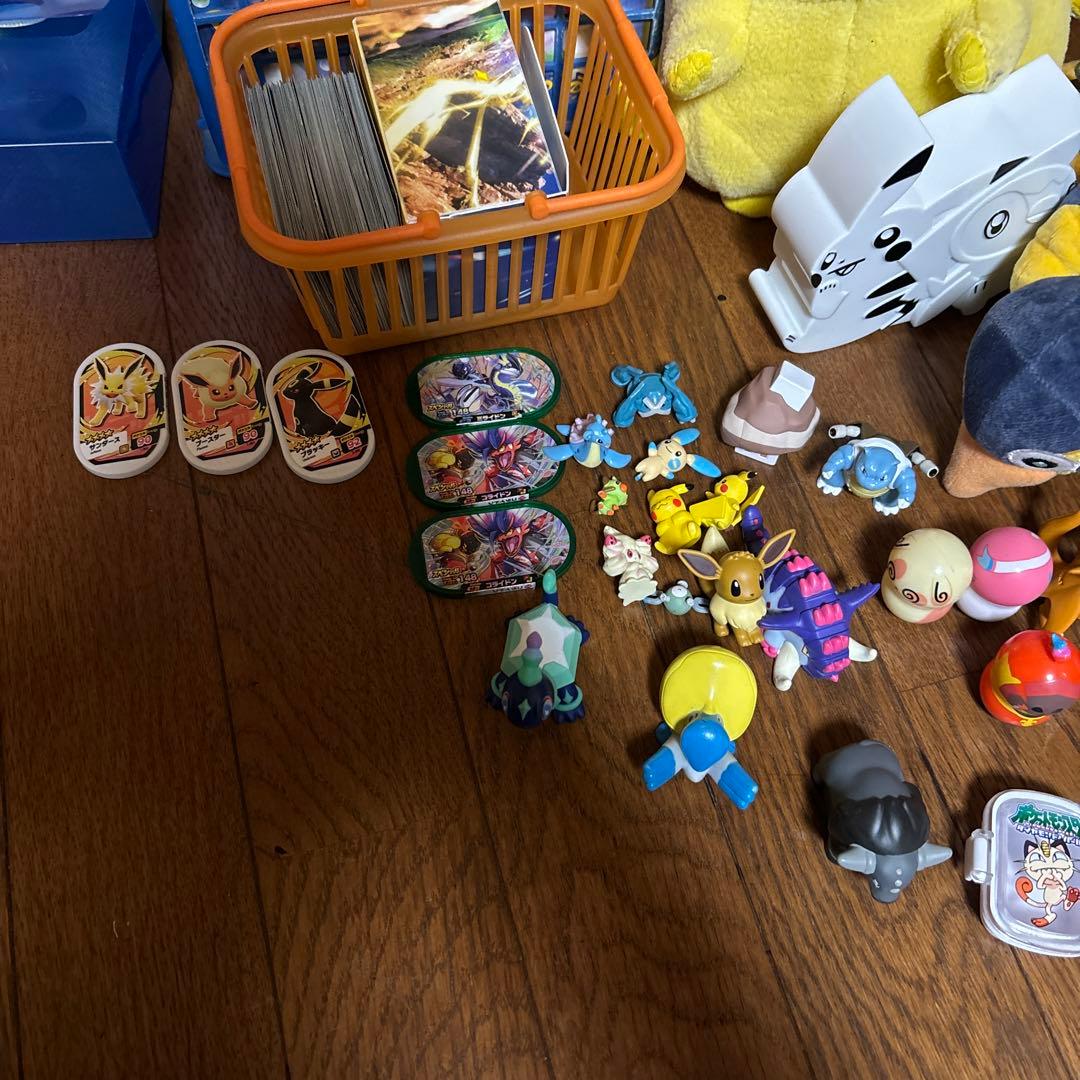 ポケモンカード＆おまけ付き