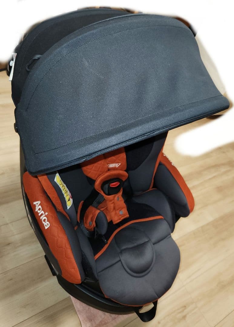 アップリカチャイルドシート フラディアグロウ isofixプレミアム