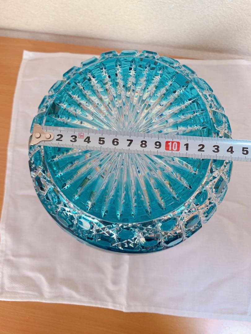 新品未使用】マイセンクリスタル社 色被せ花瓶「ハチドリ」 - メルカリ