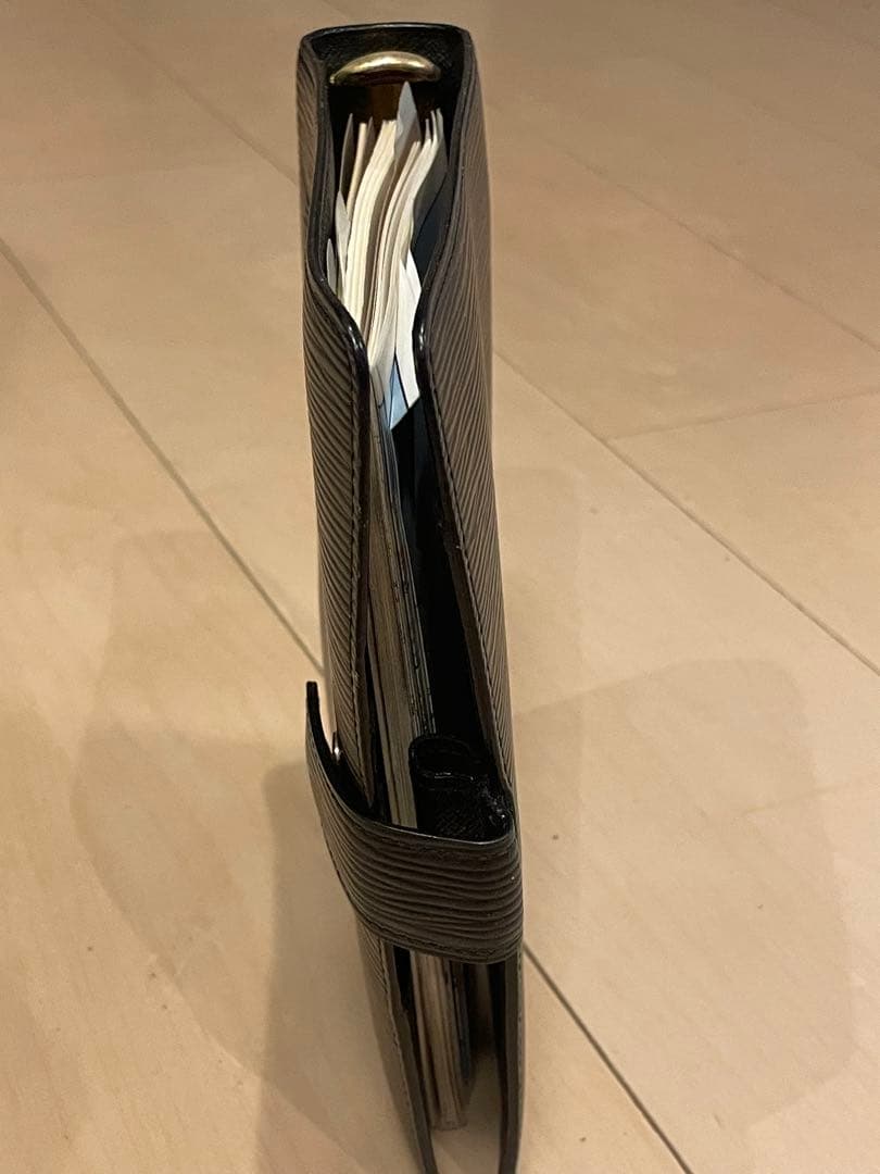 ⚠️ゆなルイヴィトン　アジェンダMM　エピ　ノワール　黒　手帳カバー