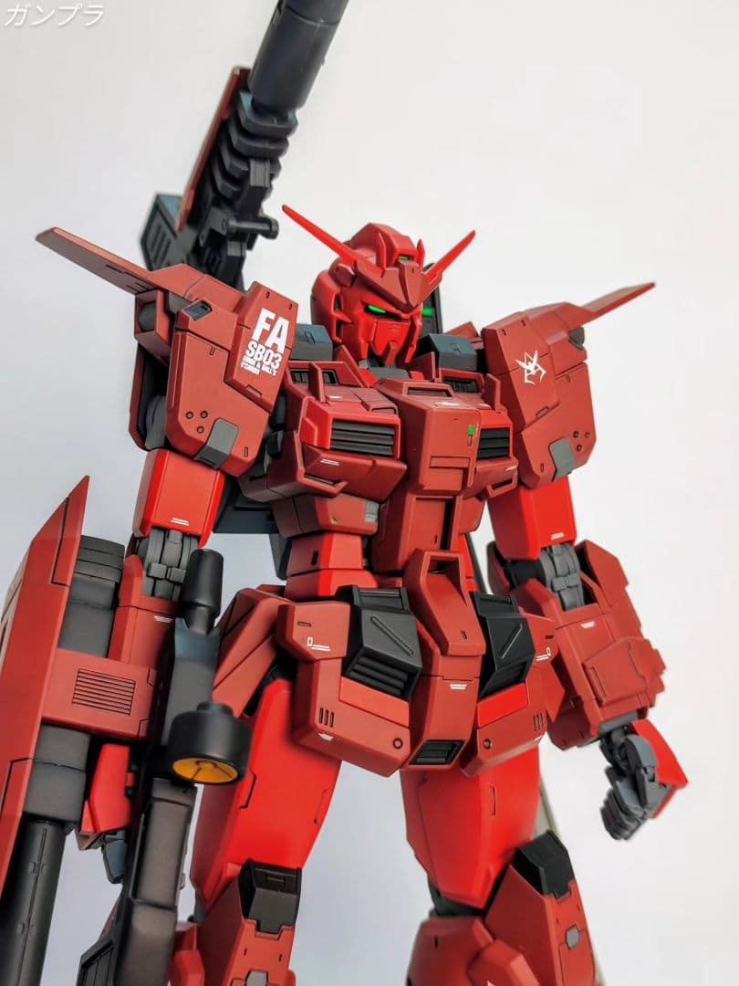 MGシャア専用フルアーマーガンダム ガンプラ完成品