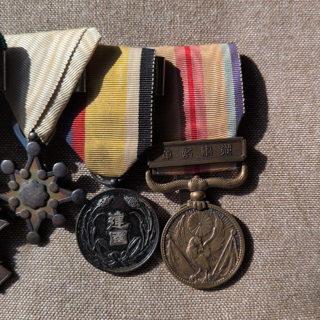 日本 軍　当時物　勲章まとめて６点　大満州建国功労章　金鵄勲章　満州事変
