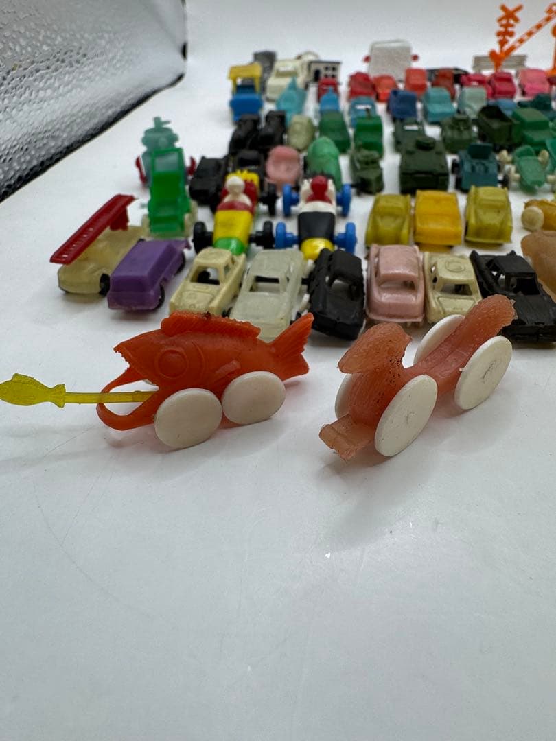 グリコ おまけ レトロ 昭和 フジヤ 木製 130点ほど 機関車 ロボット