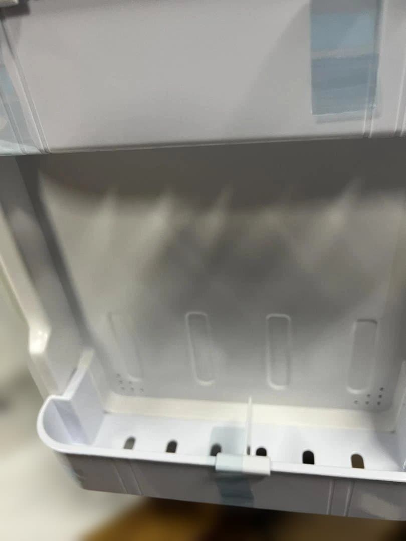 新品未使用　送料無料　小型冷蔵庫　アルメックス ADC-253N(C) 22L