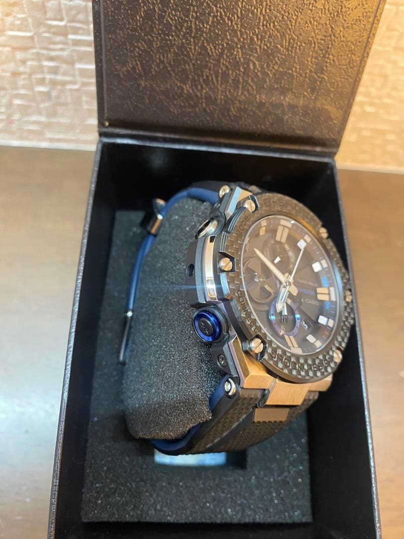 【極美品/レア】G-SHOCK GST-B100X-1AJF 海外セレブ