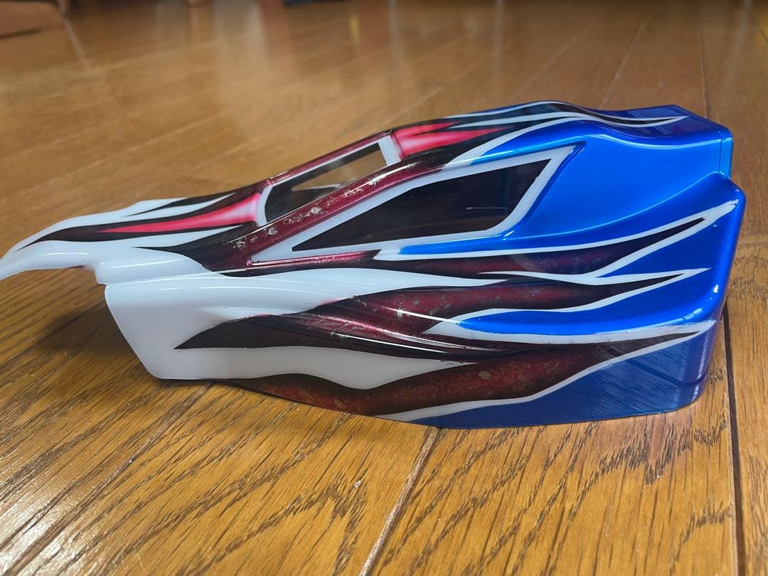 DT 02 サンドバイパー　タミヤ新品塗装済ボディ 白赤青