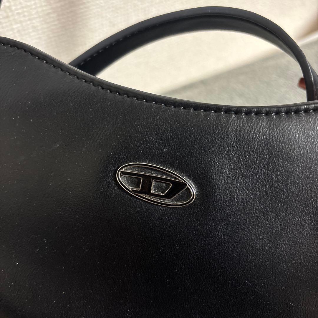 本日1/9限定価格 当日発送DIESEL PLAYショルダーバッグ