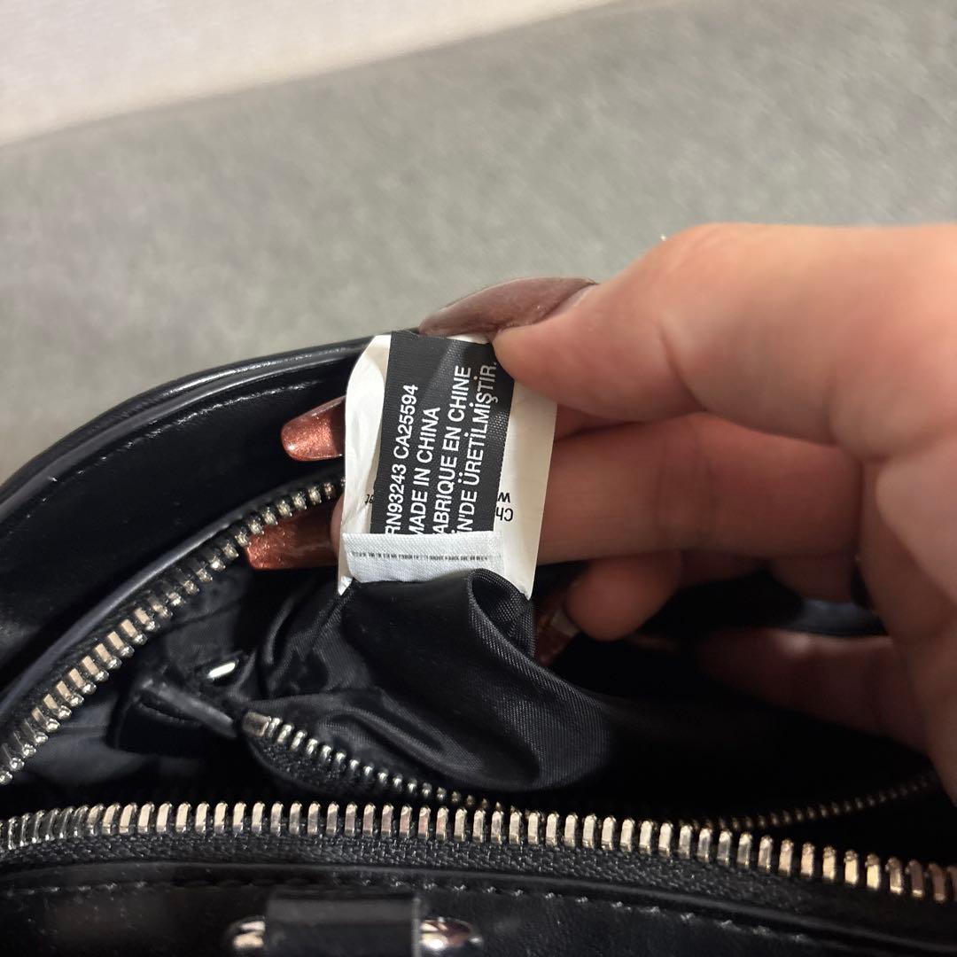 本日1/9限定価格 当日発送DIESEL PLAYショルダーバッグ