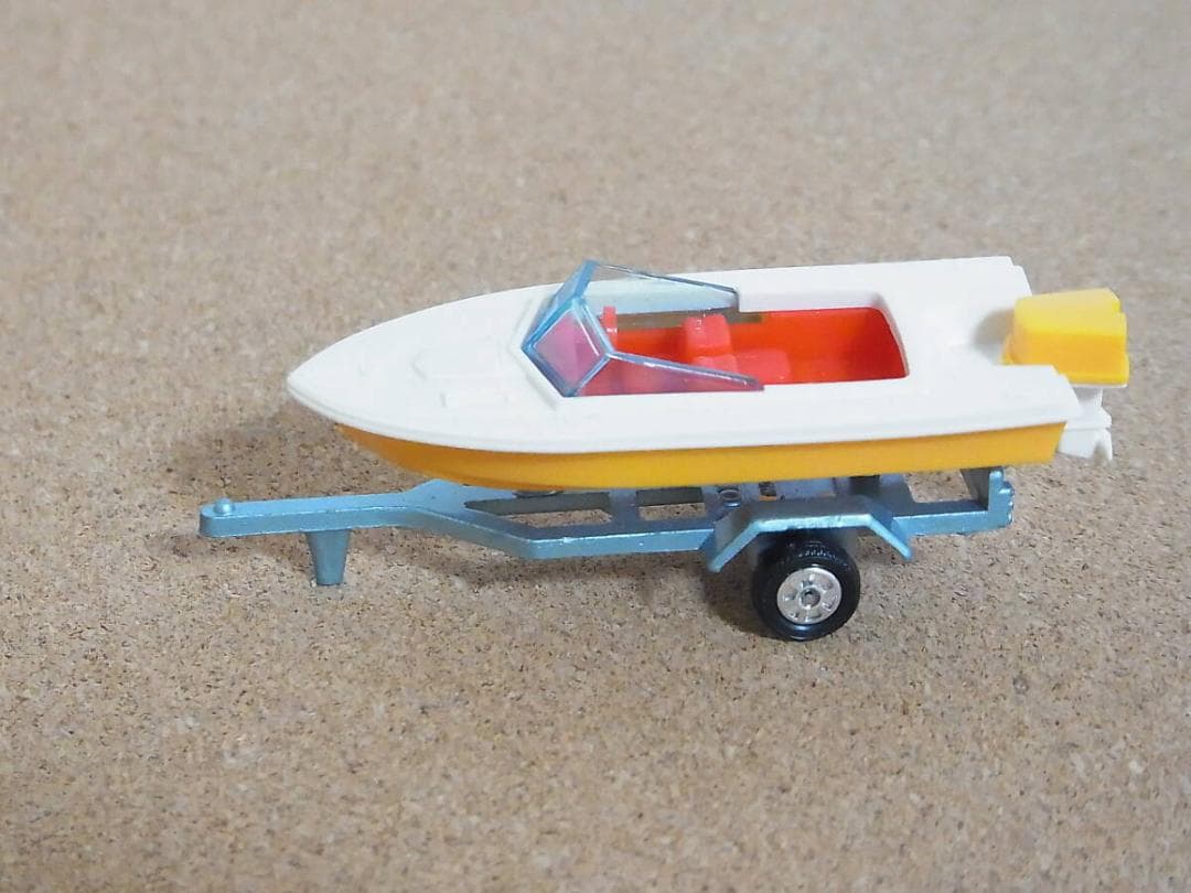 当時もの　黒箱トミカ　ヤマハ　ボート