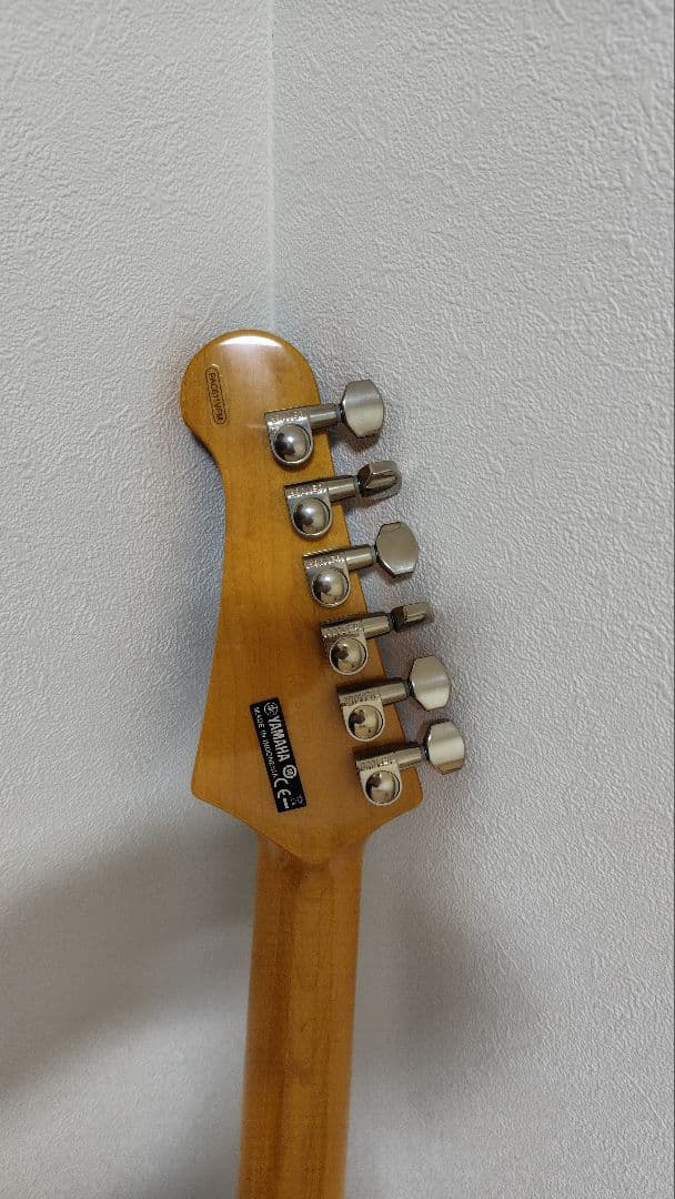 Yamaha PACIFICA 611 エレキギター