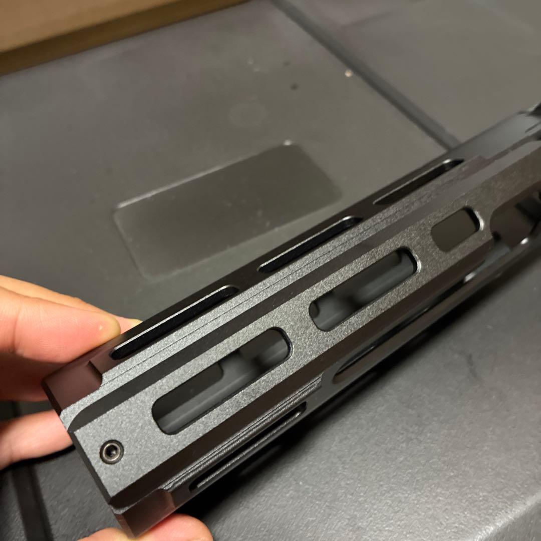 5KU UTG PRO タイプ MP5 Monolithic ハンドガード