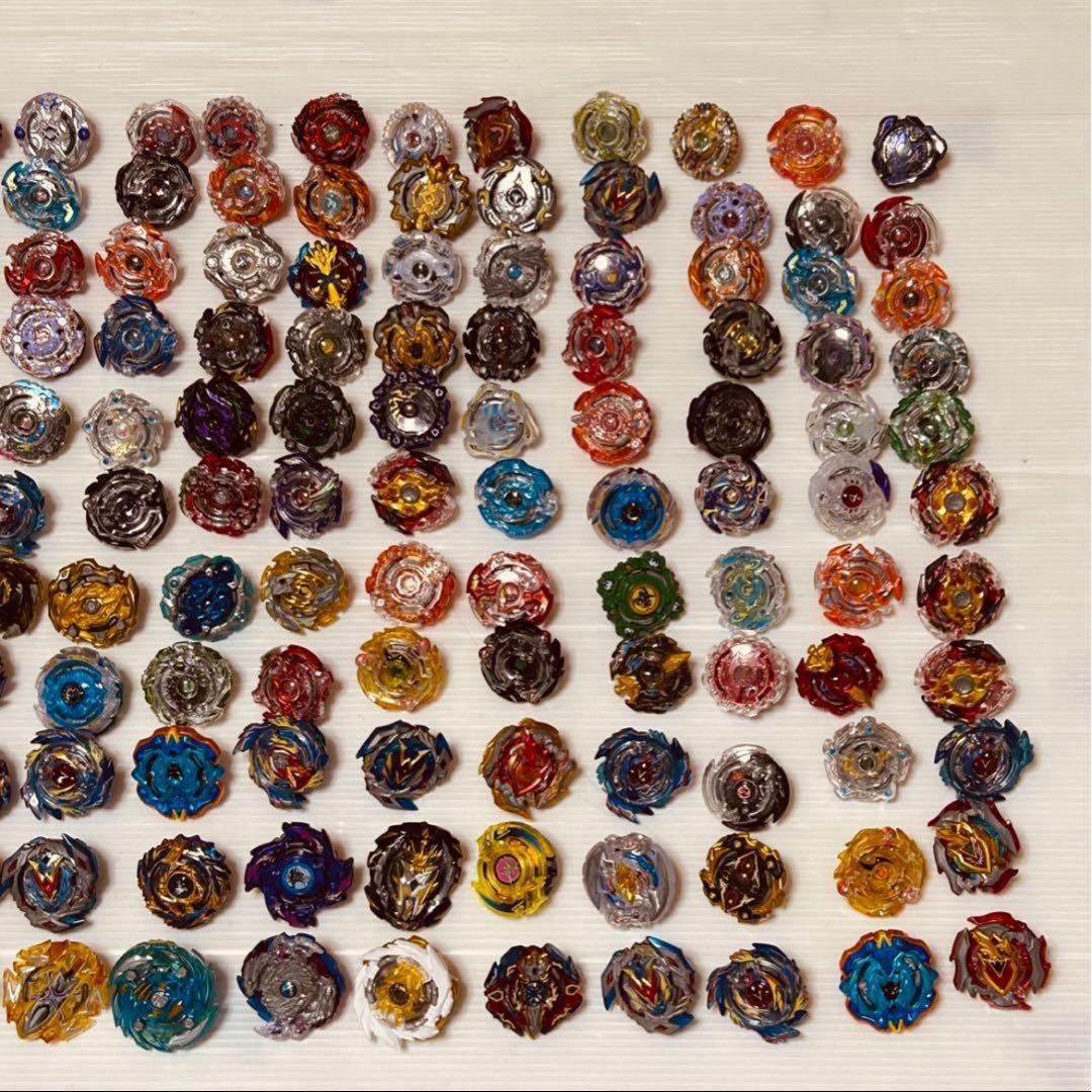 まとめて ベイブレードバースト 165個 ランチャー パーツ スタジアム付き