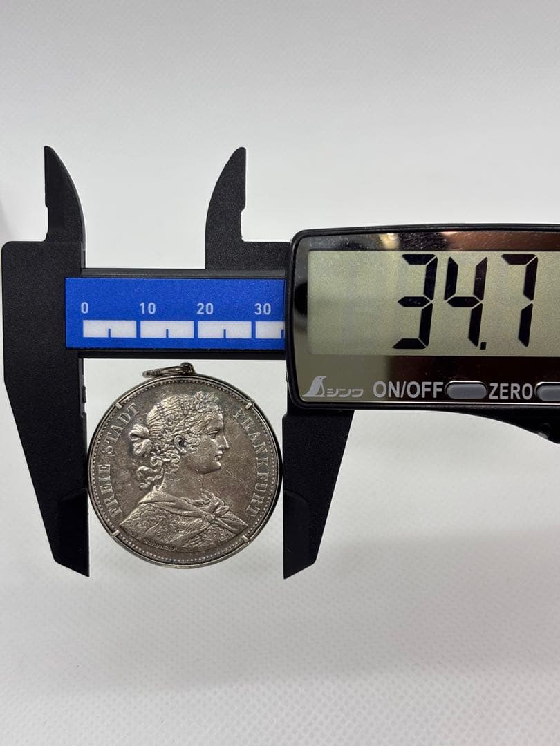 1860年ドイツフランクフルトフランコニア女神像1ターラー銀貨 加工品 P