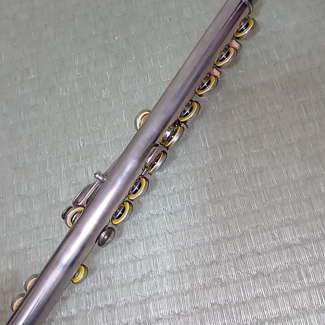 【新春特価】ヤマハ　フルート　YFL-211 Ⅱ 管楽器　ケース付き　Eメカ