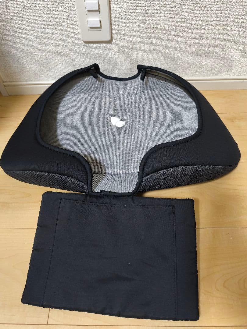 美品 Joieチャイルドシートアーク360°