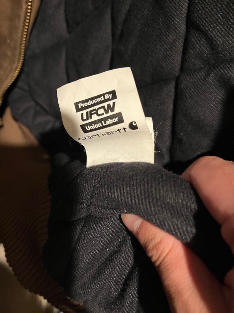 Carhartt アクティブジャケット　ダークブラウン