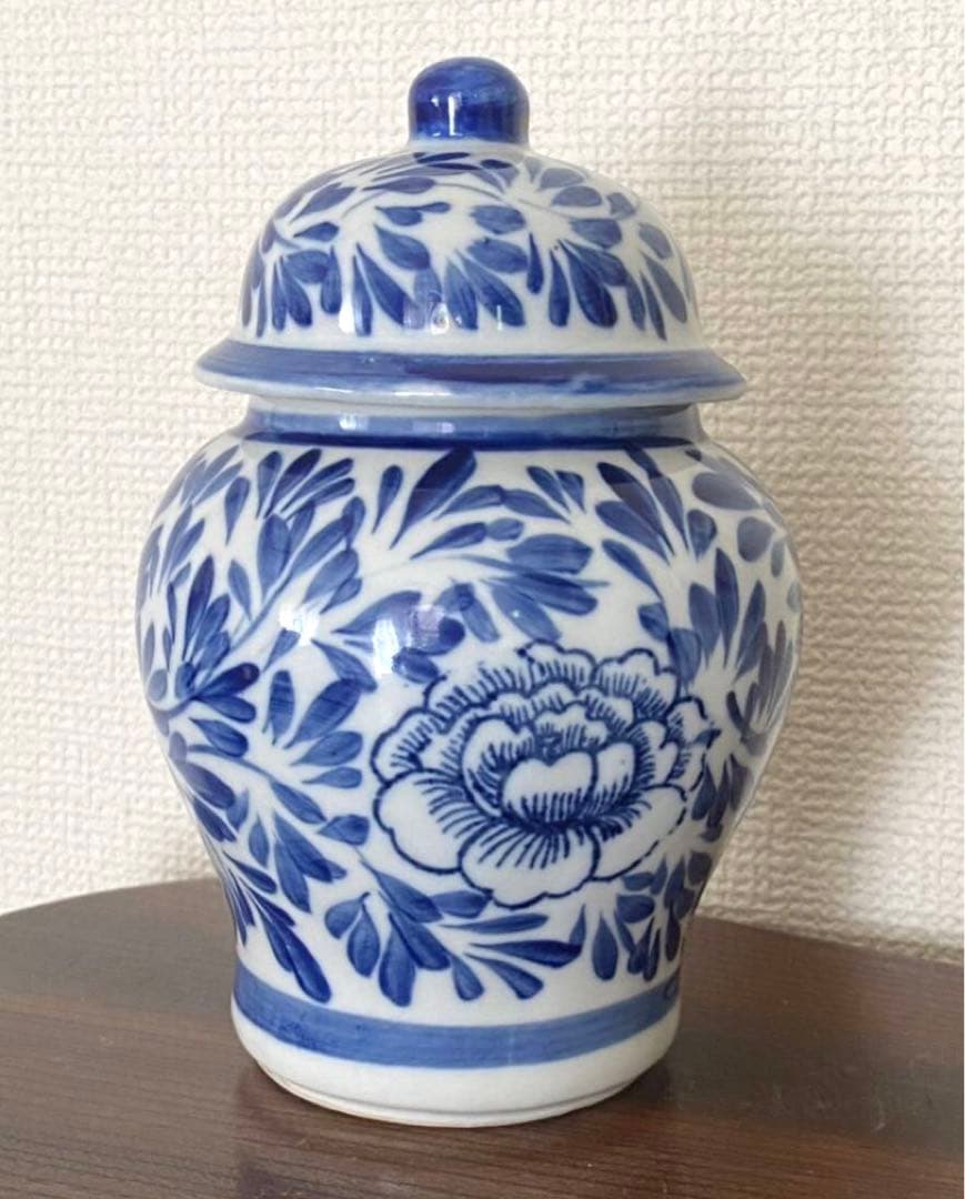 中国美術 青花陶器 飾リ壺 花瓶 蓋付 骨董品 唐物