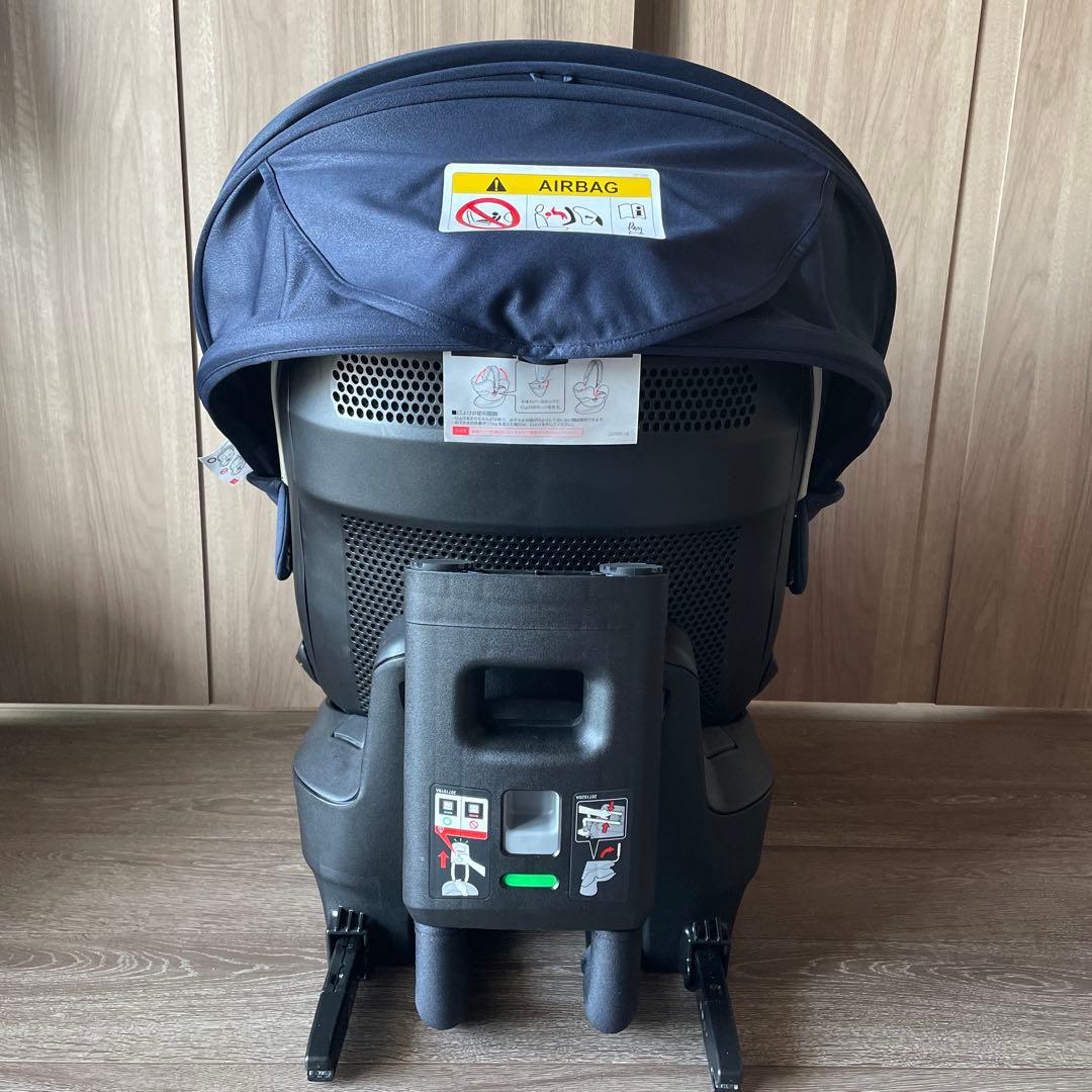 エールべべ クルット6i チャイルドシート ネイビーISOFIX 回転式