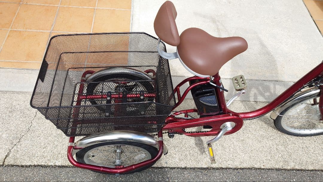AOSL203　赤い三輪電動アシスト自転車
