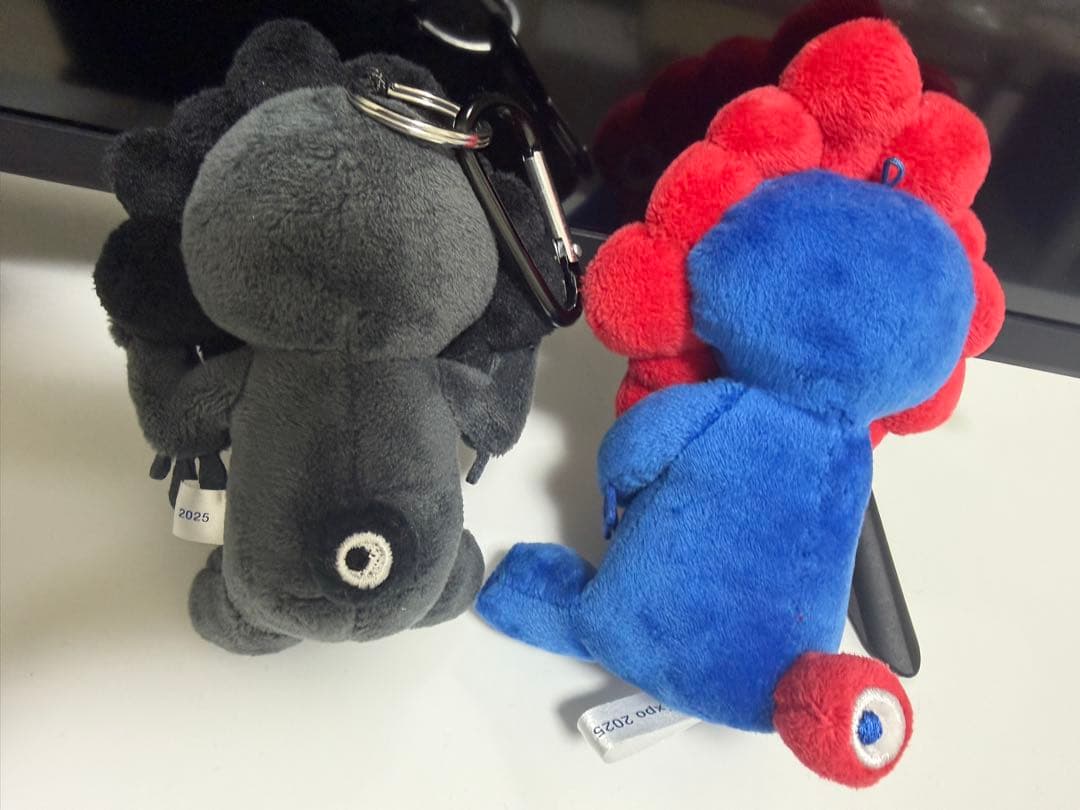 黒ミャクミャク（カラビナ付き） ミャクミャク セット