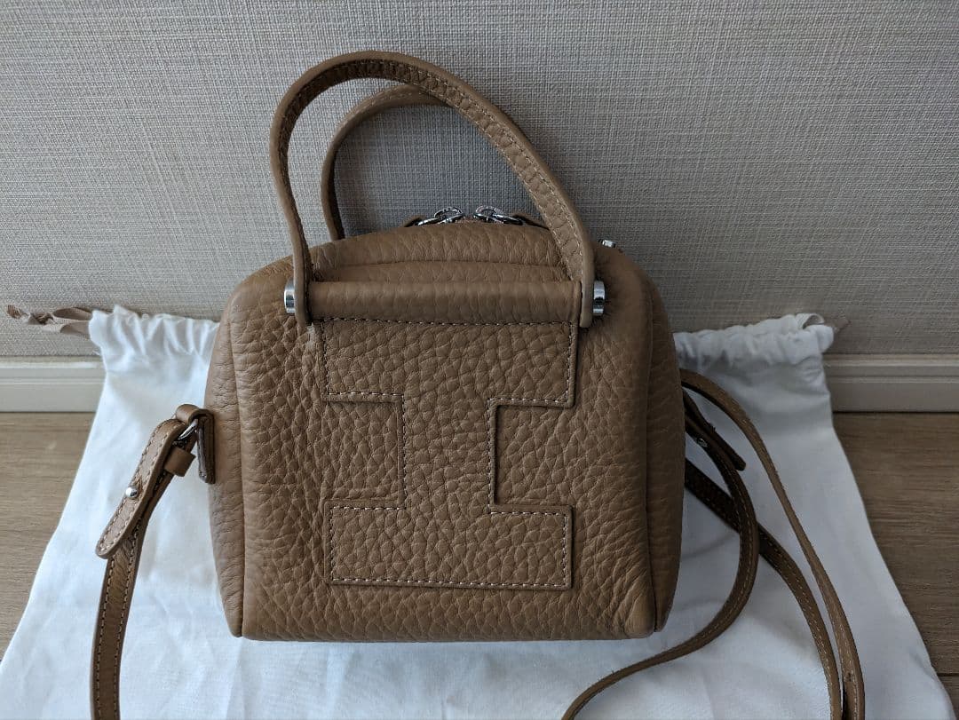 IACUCCI 　クーポラ　キャメル