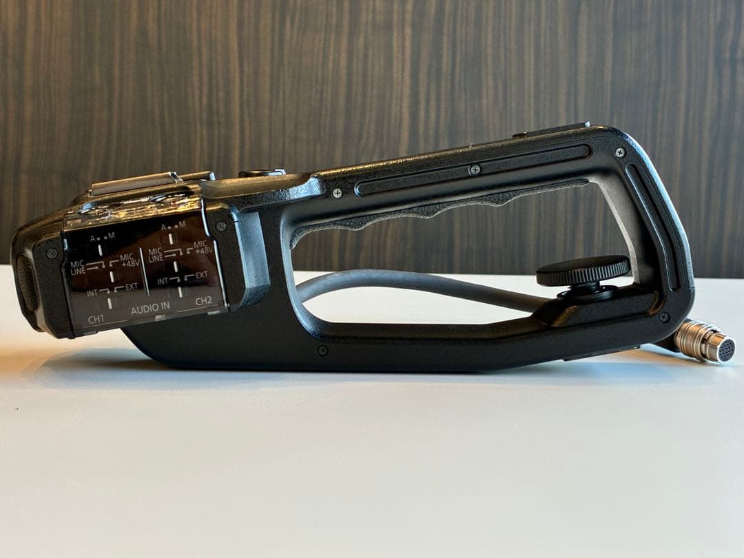 Canon EOS C100 ボディ（EFマウント）通電217時間