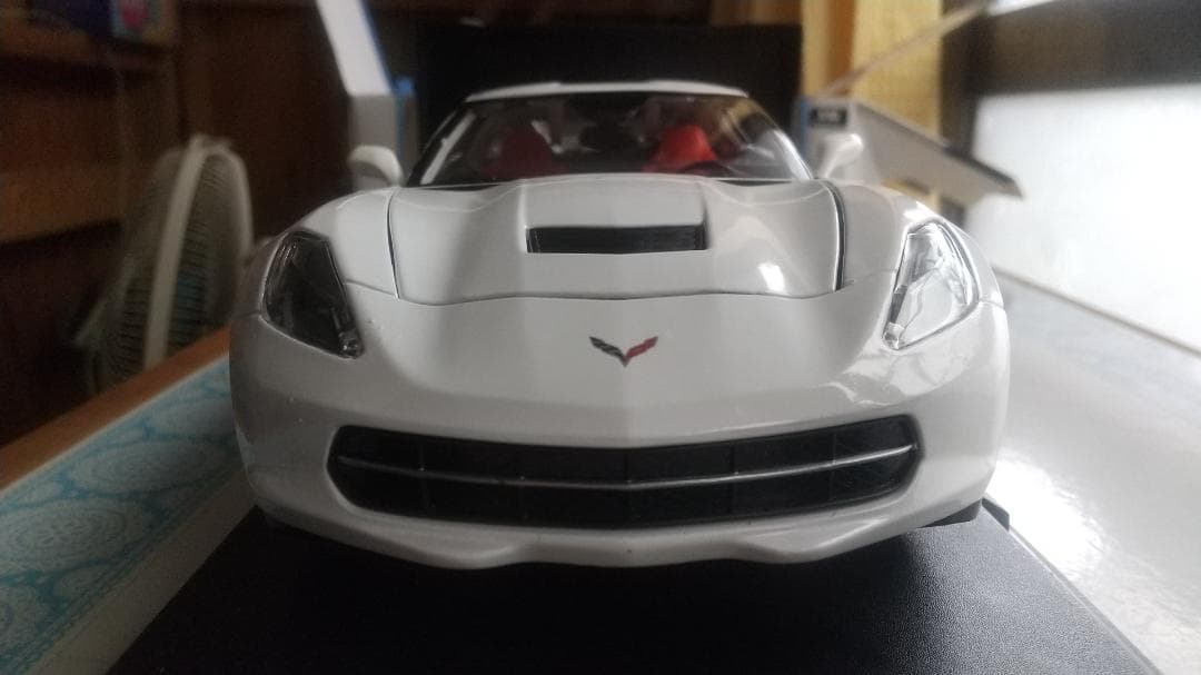 Maistoコルベットスティングレイ 1/18【新品】