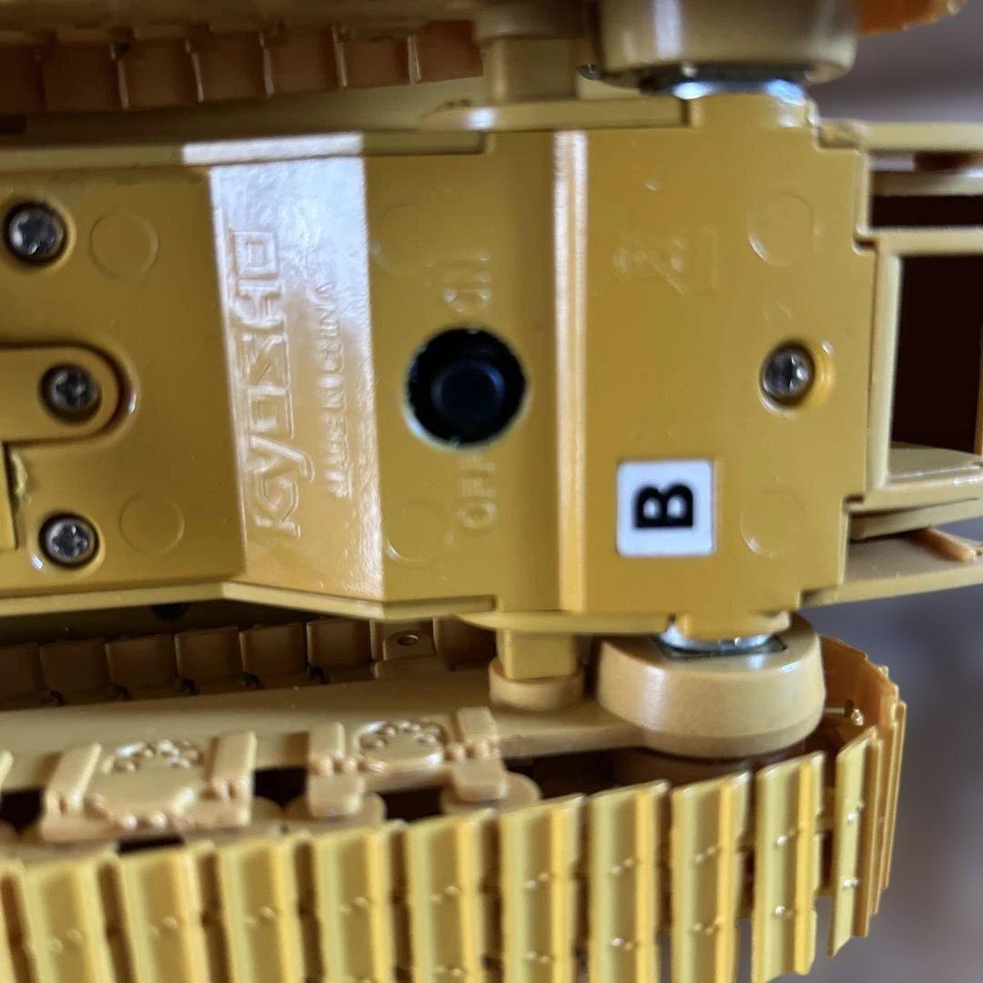 京商　KOMATSU D575A-3 SD