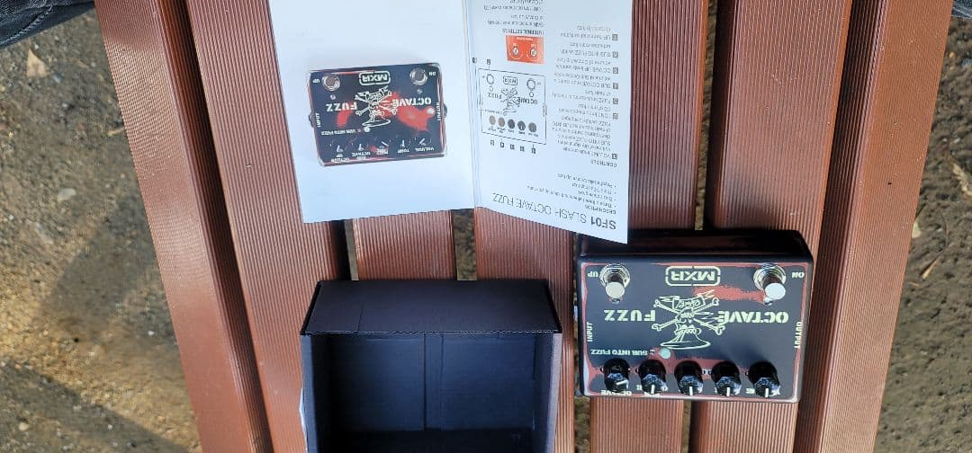 BOSS PW-10ワウペダルとEV-30エクスプレッションペダルセット