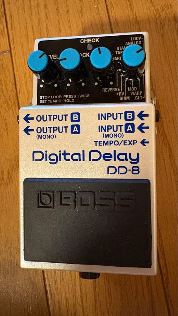 BOSS DD-8 ディレイ　中古良品エフェクター箱説明書つき BOSS DD-8 ディレイ 中古良品エフェクター箱説明書つき BOSS DD-8