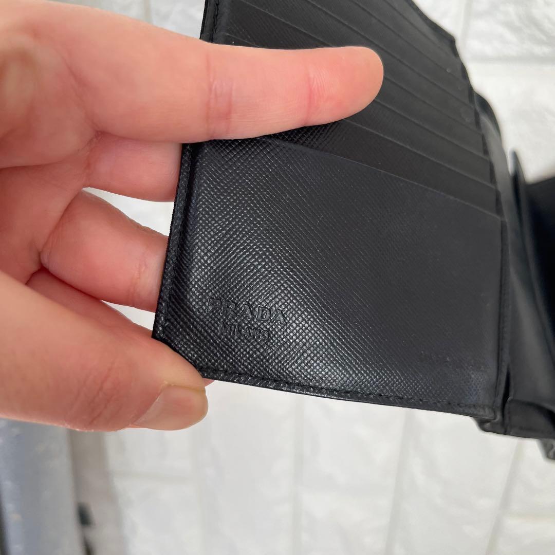 PRADA プラダ 三角プレート ナイロン×サフィアーノ ミニ財布 三つ折り