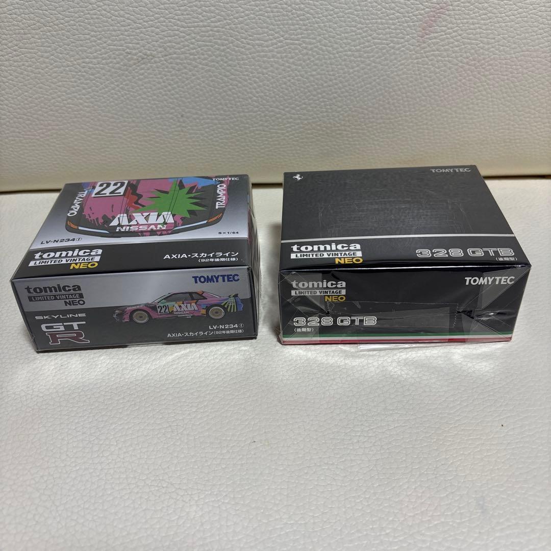 トミカ AXIAスカイライン & 328 GTB セット