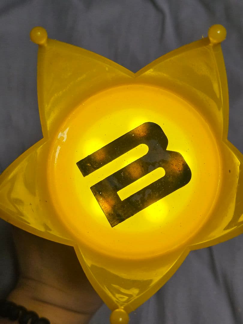 BIGBANG ペンライト 王冠　初代　レア