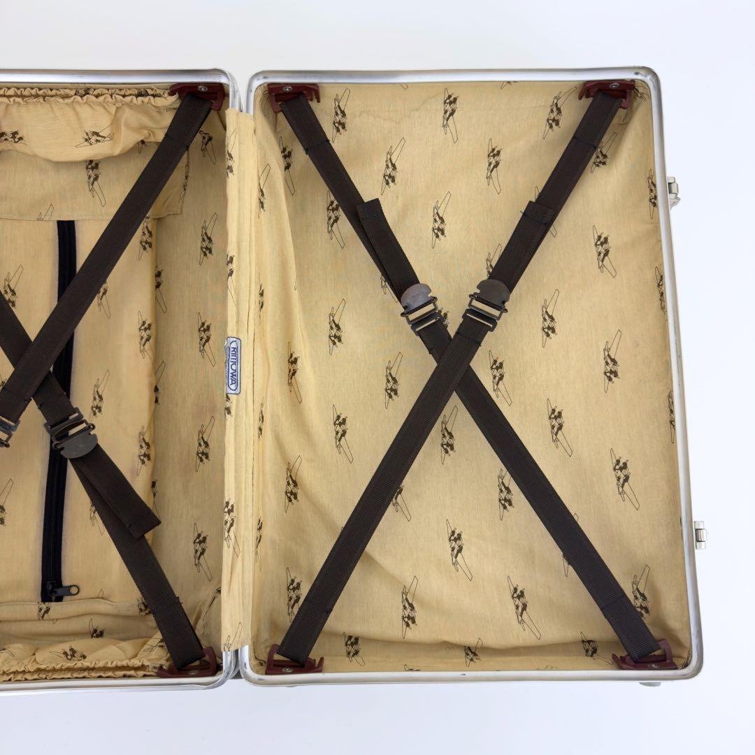 美品 リモワ クラシックフライト 33L 機内持ち込み 2輪 TSAロック