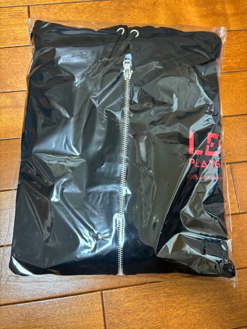 山田涼介くん LEO size ジップパーカー - メルカリ