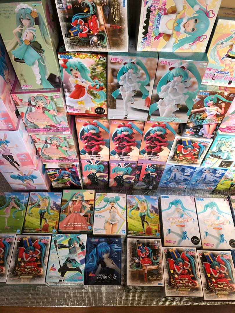 初音ミク　フィギュア　サンタ　ノエル　雪ミク　抹茶　バニー　天使　52個